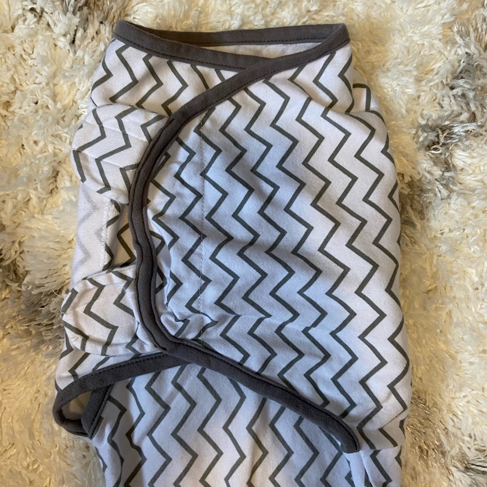 3 swaddle wraps